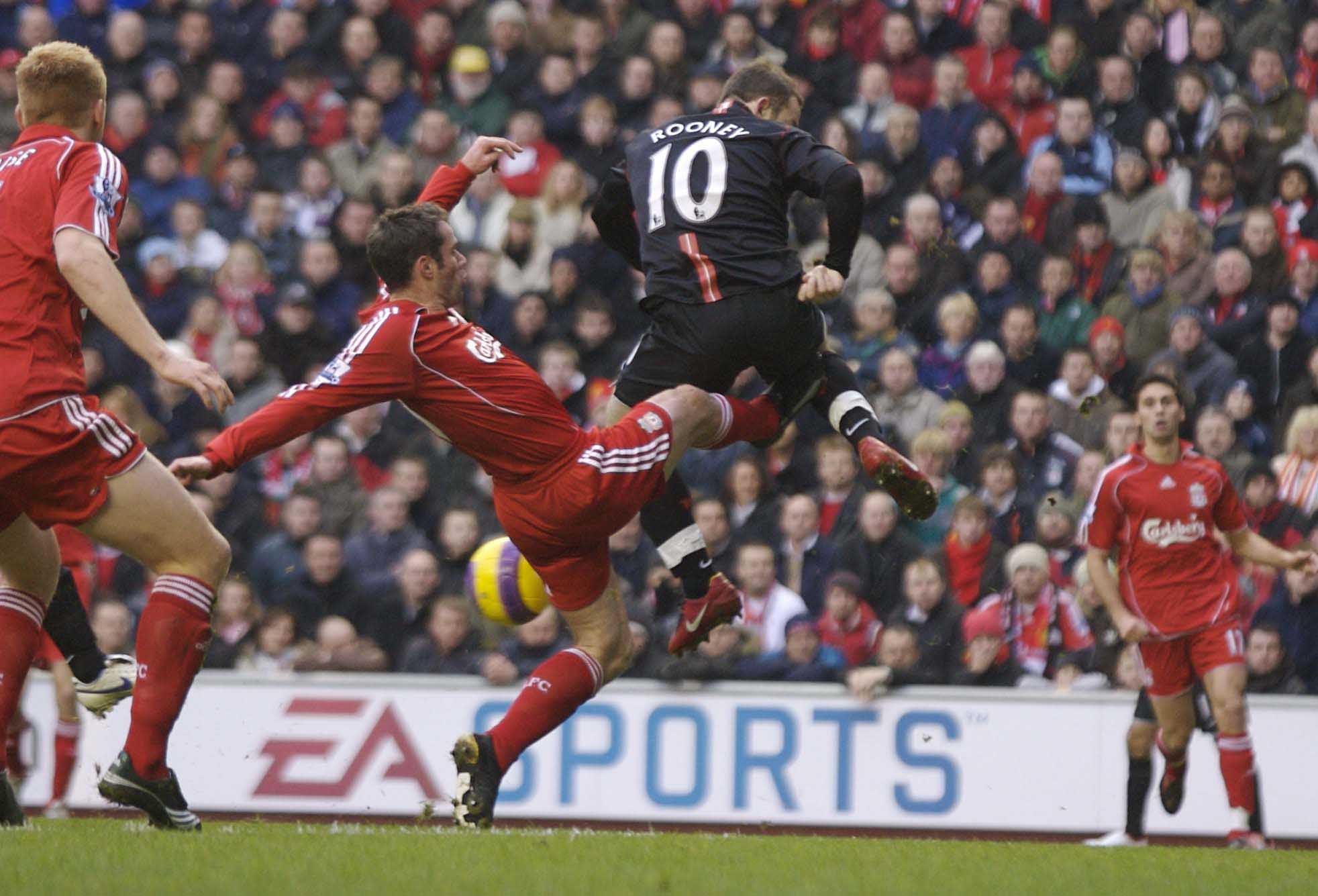 PICTURE IT: MANCS FOR THE MEMORIES - 12 OF THE BEST FROM LIVERPOOL v MANCHESTER UNITED ...
