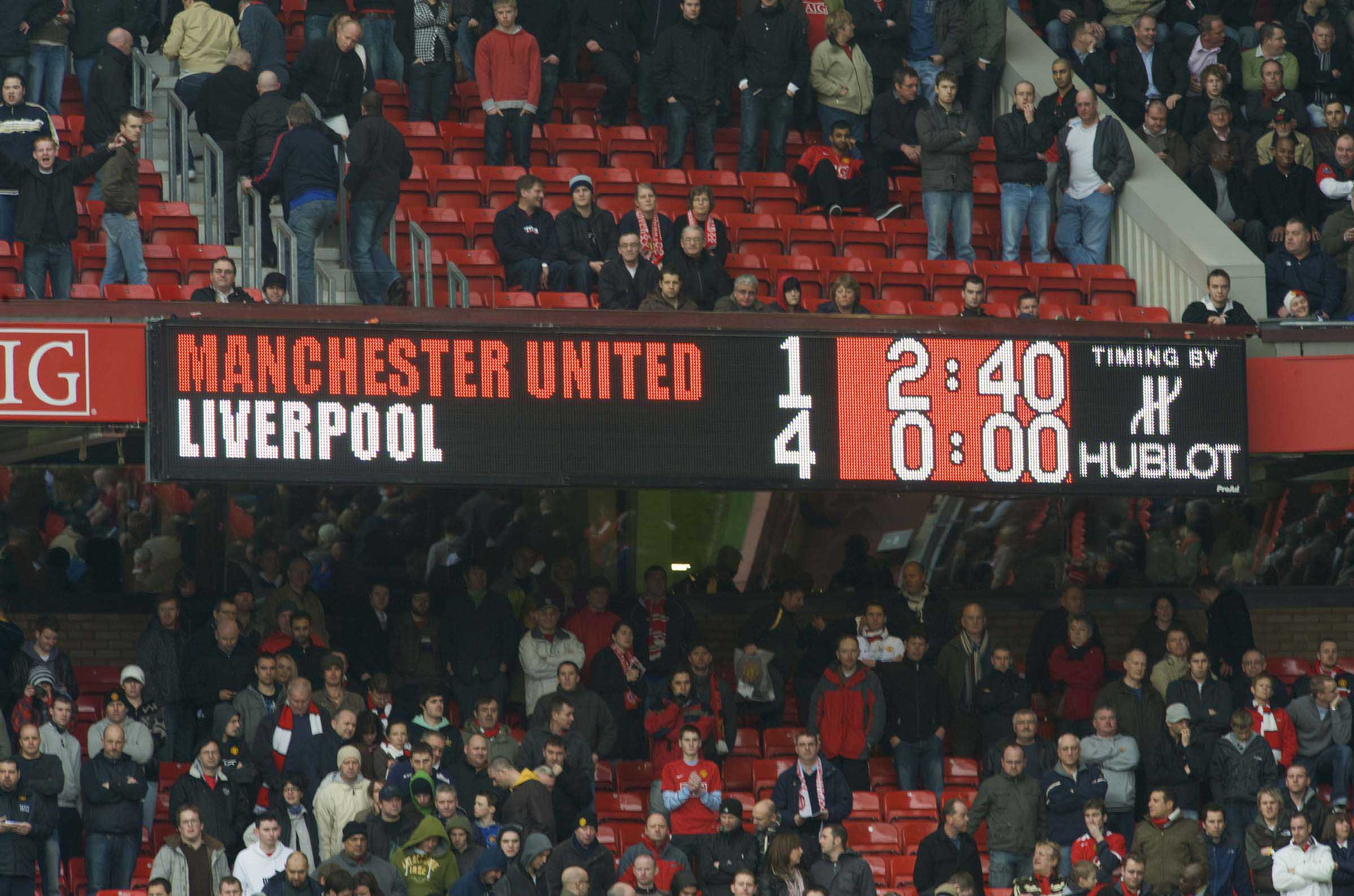 PICTURE IT: MANCS FOR THE MEMORIES - 12 OF THE BEST FROM LIVERPOOL v MANCHESTER UNITED ...