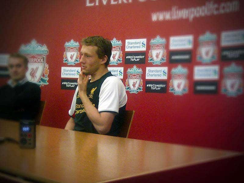 Lucas Leiva meets independent Liverpool FC media outlets as he recovers from injury