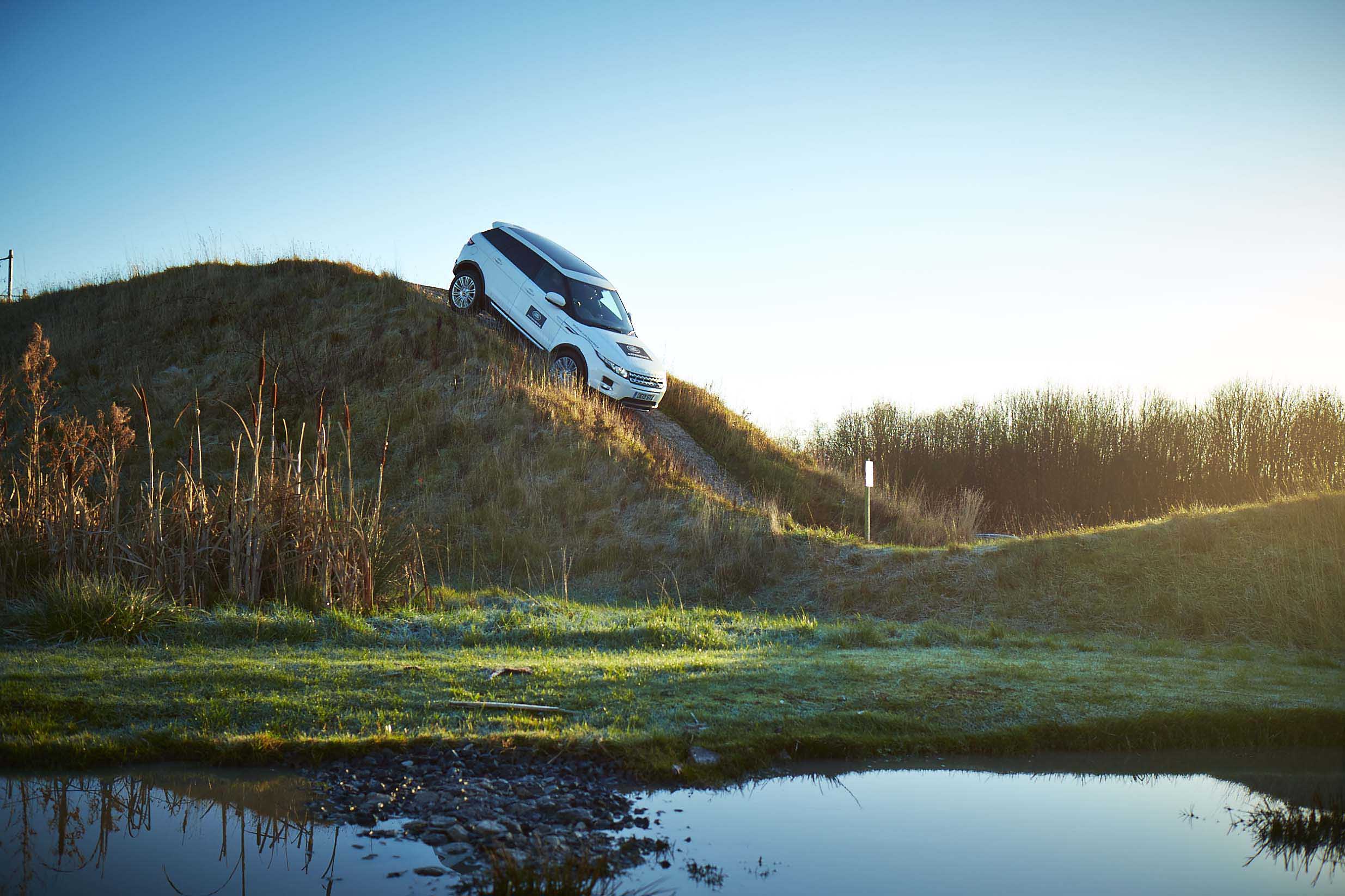 Book a Land Rover Experience This Christmas