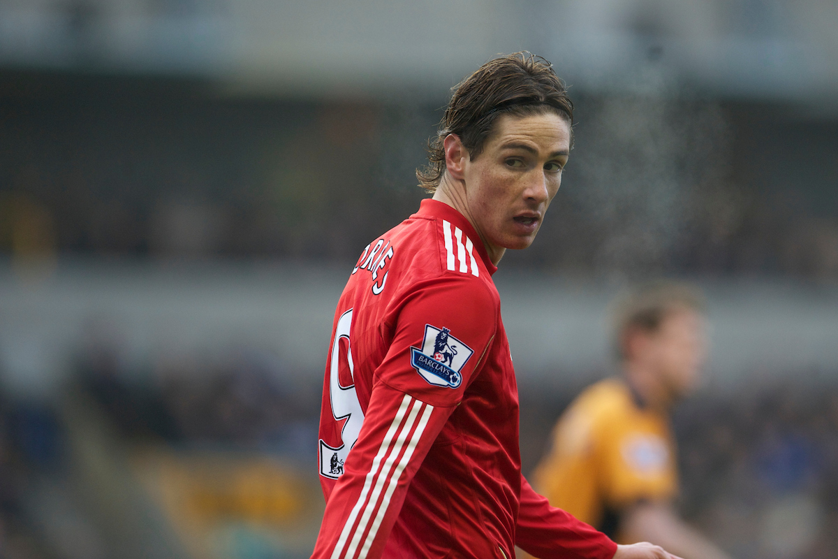 WOLVERHAMPTON, ENGLAND - Saturday, January 22, 2011: Liverpool's Fernando Torres in action against Wolverhampton Wanderers during the Premiership match at Molineux. (Photo by David Rawcliffe/Propaganda)