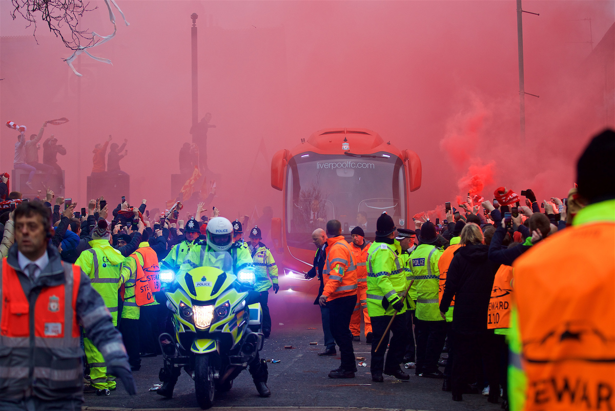 LIVERPOOL, ENGLAND - Wednesday, April 4, 2018: Liverpool supporters give a warm welcome to the team coach as they arrive before the UEFA Champions League Quarter-Final 1st Leg match between Liverpool FC and Manchester City FC at Anfield. (Pic by David Rawcliffe/Propaganda)