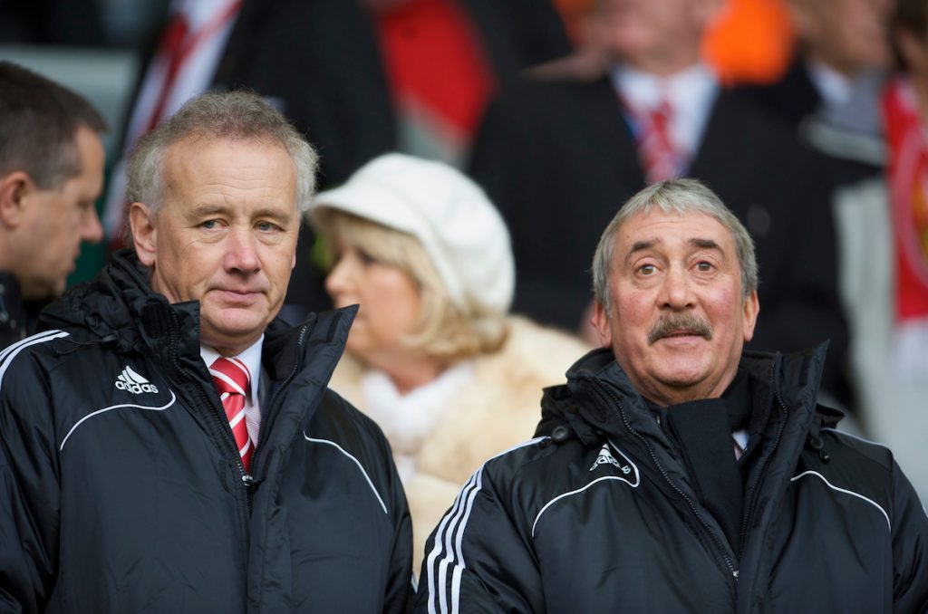 LIVERPOOL, ENGLAND - Saturday, November 22, 2008: Liverpool's Honorary Life President David Moores (R) and Chief-Executive Rick Parry during the Premiership match at Anfield. (Photo by David Rawcliffe/Propaganda)