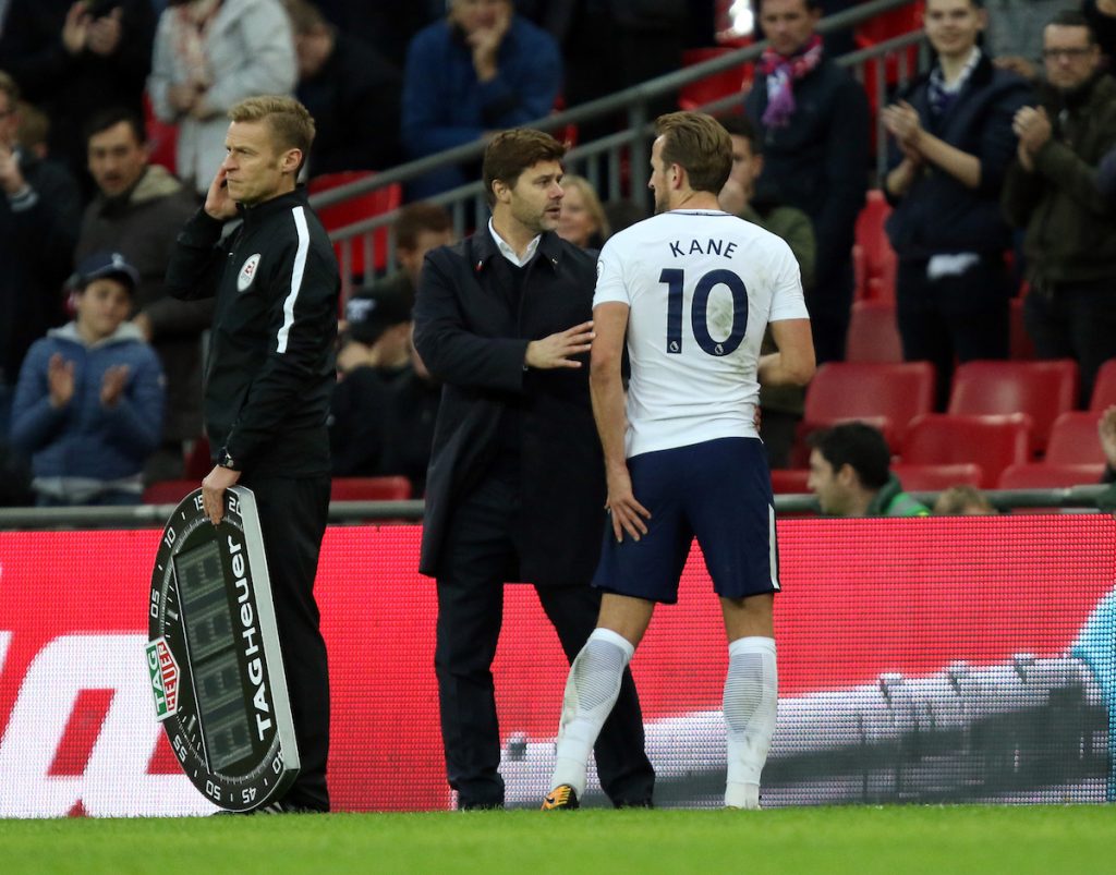 LONDON, ENGLAND - Sunday, October 22, 2017: Mauricio Pochettino (Spurs manager) looks at Harry Kane (TH) as he holds his hamstring during the FA Premier League match between Tottenham Hotspur and Liverpool at Wembley Stadium. (Pic by Paul Marriott/Propaganda)