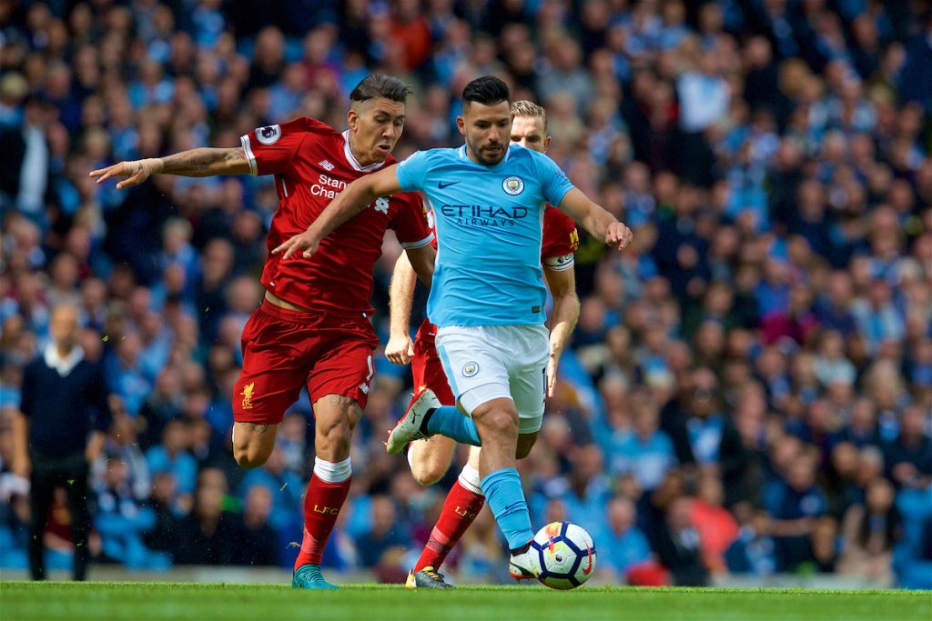 MANCHESTER, ENGLAND - Saturday, September 9, 2017: Liverpool's Roberto Firmino challenges Manchester City's Sergio Aguero during the FA Premier League match between Manchester City and Liverpool at the City of Manchester Stadium. (Pic by David Rawcliffe/Propaganda)