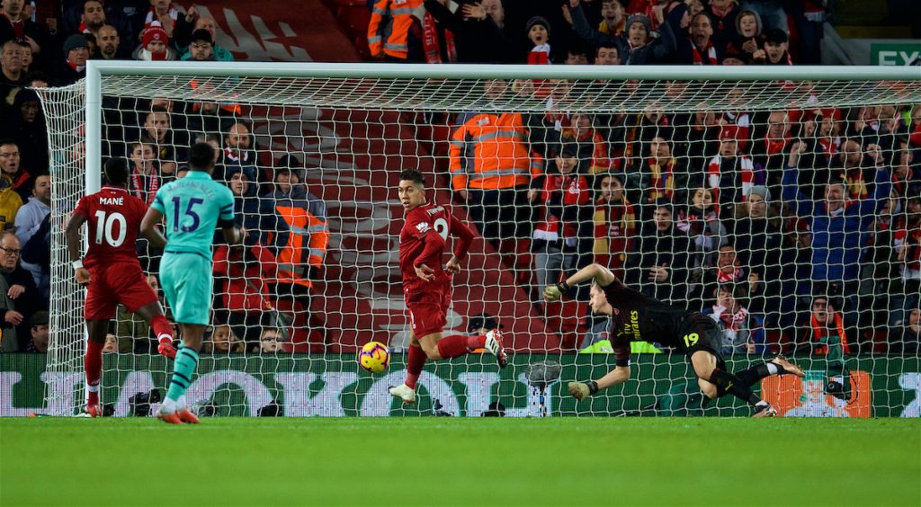 LIVERPOOL, ENGLAND - Saturday, December 29, 2018: Liverpool's Roberto Firmino scores the equalising goal during the FA Premier League match between Liverpool FC and Arsenal FC at Anfield. (Pic by David Rawcliffe/Propaganda)