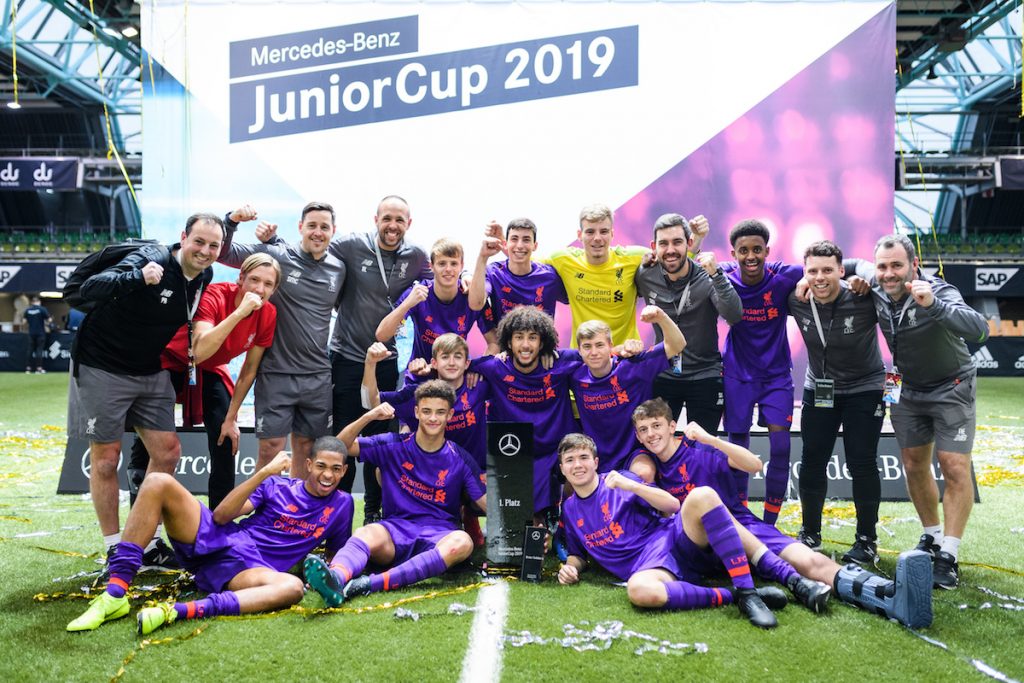 Sieger des U19 Junior Indoor Cup Liverpool FC. GES/ Fussball/ Hallenturnier: Mercedes-Benz JuniorCup 2019, 06.01.2019 Football, Soccer: Under 19 Indoor-Tournament, Sindelfingen, January 6, 2019