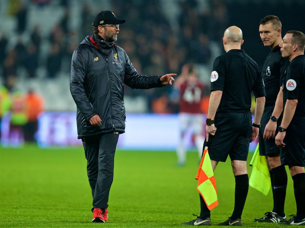 LONDON, ENGLAND - Monday, February 4, 2019: Liverpool's manager Jürgen Klopp speaks with referee Kevin Friend after the FA Premier League match between West Ham United FC and Liverpool FC at the London Stadium. (Pic by David Rawcliffe/Propaganda)