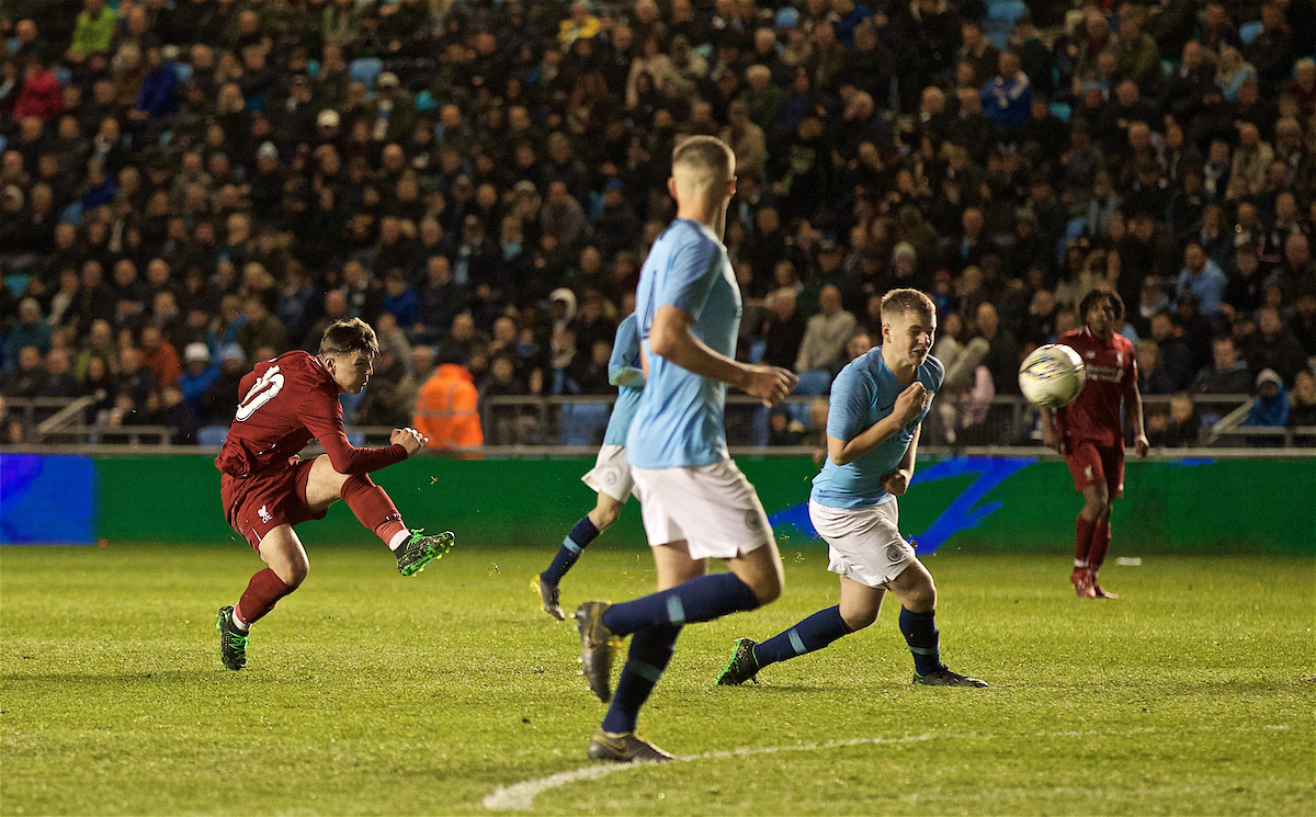 MANCHESTER, ENGLAND - Thursday, April 25, 2019: Liverpool's Bobby Duncan scores a late equalising goal during the FA Youth Cup Final match between Manchester City FC and Liverpool FC at the Academy Stadium. (Pic by David Rawcliffe/Propaganda)