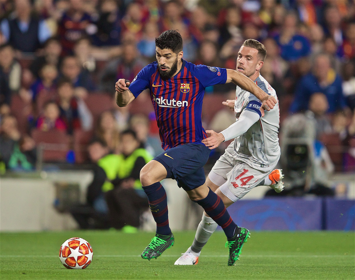 BARCELONA, SPAIN - Wednesday, May 1, 2019: FC Barcelona's Luis Suárez gets away from Liverpool's captain Jordan Henderson during the UEFA Champions League Semi-Final 1st Leg match between FC Barcelona and Liverpool FC at the Camp Nou. (Pic by David Rawcliffe/Propaganda)