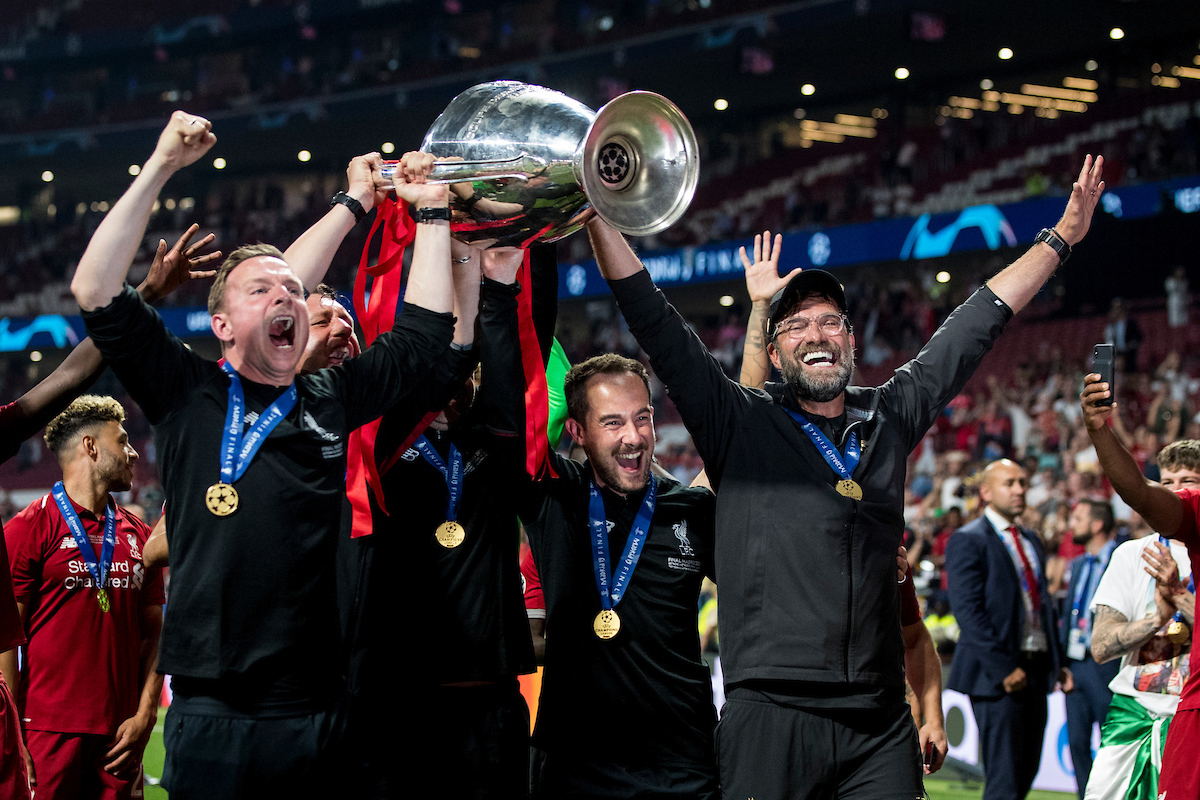 MADRID, SPAIN - SATURDAY, JUNE 1, 2019: Liverpool's manager Jürgen Klopp and his back room staff celebrate as they lift the European Cup following a 2-0 victory in the UEFA Champions League Final match between Tottenham Hotspur FC and Liverpool FC at the Estadio Metropolitano. (Pic by Paul Greenwood/Propaganda) Pepijn Lijnders