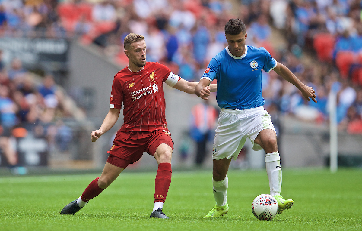 LONDON, ENGLAND - Sunday, August 4, 2019: Liverpool's captain Jordan Henderson (L) and Manchester City's Rodrigo Hernández Cascante ' Rodri' during the FA Community Shield match between Manchester City FC and Liverpool FC at Wembley Stadium. (Pic by David Rawcliffe/Propaganda)