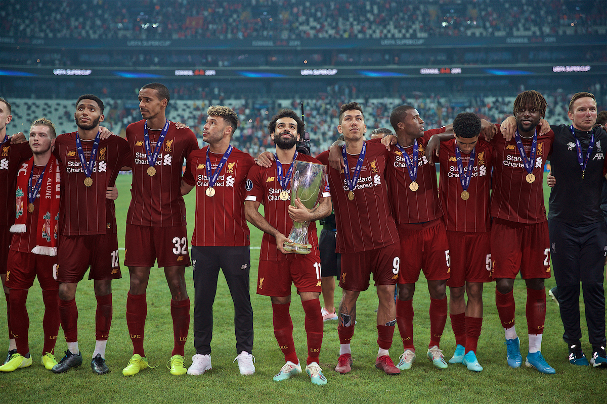 ISTANBUL, TURKEY - Wednesday, August 14, 2019: Liverpool's Mohamed Salah celebrates with the trophy after winning the Super Cup after the UEFA Super Cup match between Liverpool FC and Chelsea FC at Besiktas Park. Liverpool won 5-4 on penalties after a 1-1 draw. Joe Gomez, Joel Matip, Alex Oxlade-Chamberlain, Mohamed Salah, Roberto Firmino, Georginio Wijnaldum, Ki-Jana Hoever, Divock Origi. (Pic by David Rawcliffe/Propaganda)