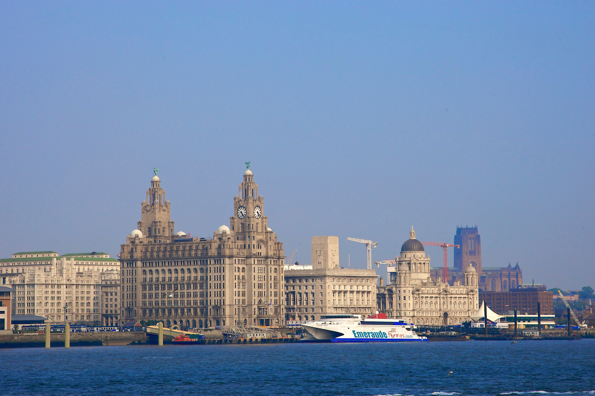 Liverpool, England - Sunday, June 10, 2007: The Liverpool skyline featuring the Liver Buildings. (Pic by David Rawcliffe/Propaganda)