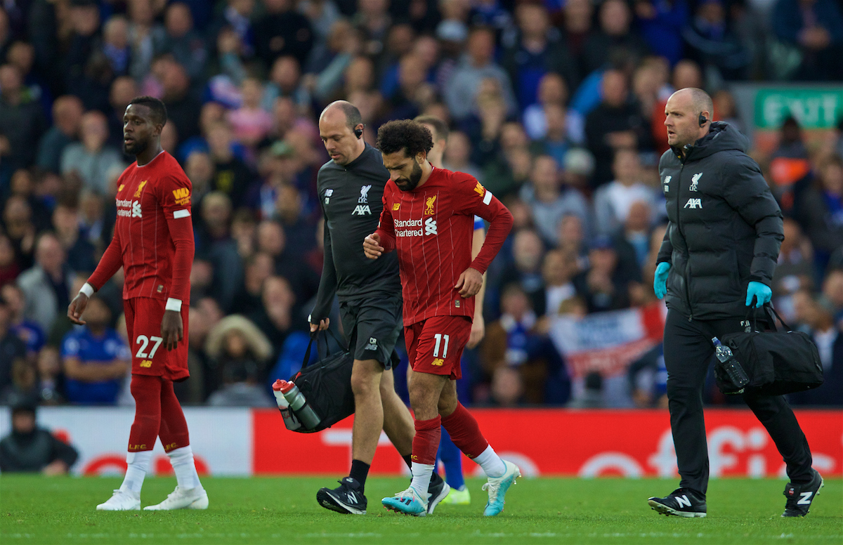 LIVERPOOL, ENGLAND - Saturday, October 5, 2019: Liverpool's Mohamed Salah goes off with an injury during the FA Premier League match between Liverpool FC and Leicester City FC at Anfield. (Pic by David Rawcliffe/Propaganda)