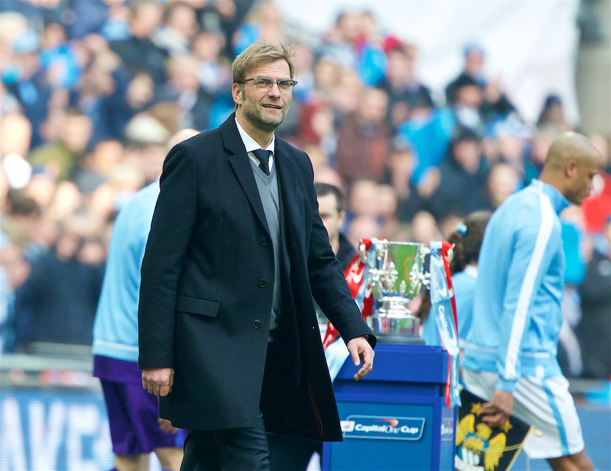 LONDON, ENGLAND - Sunday, February 28, 2016: Liverpool's manager Jürgen Klopp walks out before the Football League Cup Final match against Manchester City at Wembley Stadium. (Pic by David Rawcliffe/Propaganda)