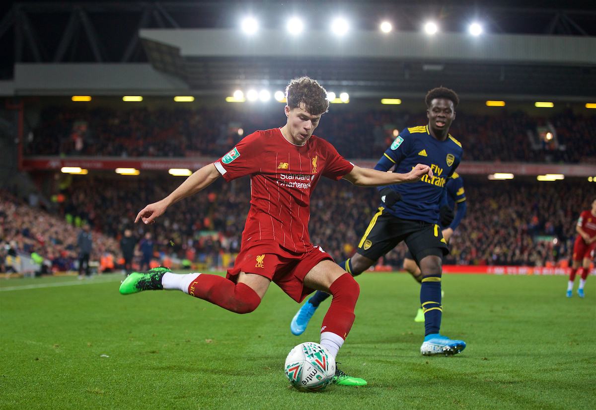 LIVERPOOL, ENGLAND - Wednesday, October 30, 2019: Liverpool's Neco Williams crosses the ball to set-up the fifth goal in injury time to seal a 505 draw and send the game to a penalty shoot out during the Football League Cup 4th Round match between Liverpool FC and Arsenal FC at Anfield. Liverpool won 5-4 on penalties after a 5-5 draw. (Pic by David Rawcliffe/Propaganda)