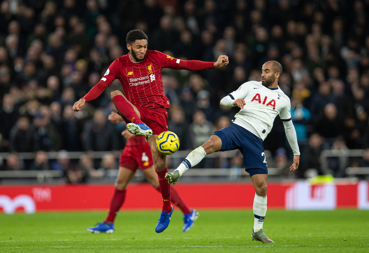 LONDON, ENGLAND - Saturday, January 11, 2020: Liverpool's Joe Gomez (L) and Tottenham Hotspur's Lucas Moura during the FA Premier League match between Tottenham Hotspur FC and Liverpool FC at the Tottenham Hotspur Stadium. (Pic by David Rawcliffe/Propaganda)