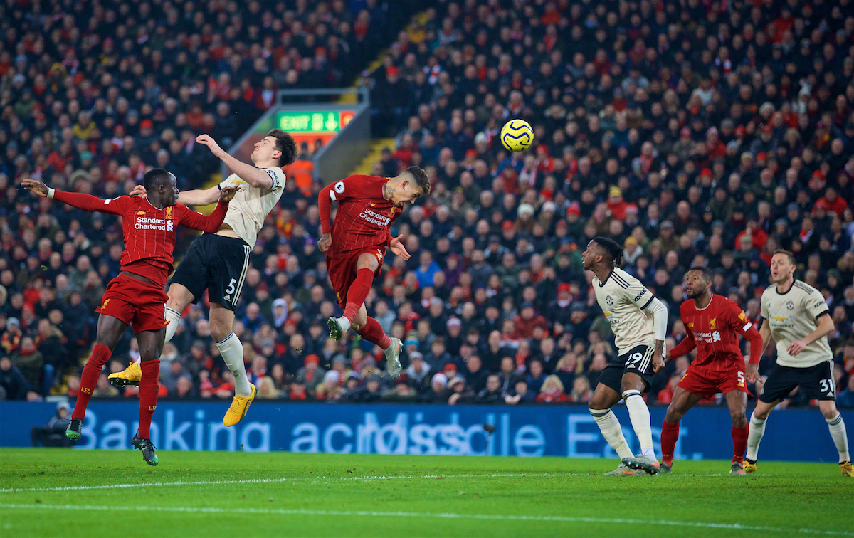 LIVERPOOL, ENGLAND - Sunday, January 19, 2020: Liverpool's Roberto Firmino during the FA Premier League match between Liverpool FC and Manchester United FC at Anfield. (Pic by David Rawcliffe/Propaganda)