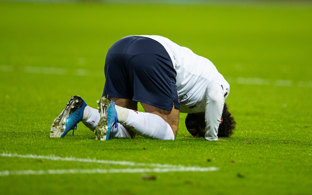 LONDON, ENGLAND - Wednesday, January 29, 2020: Liverpool's Mohamed Salah kneels to pray as he celebrates scoring the first goal rom a penalty-kick during the FA Premier League match between West Ham United FC and Liverpool FC at the London Stadium. (Pic by David Rawcliffe/Propaganda)