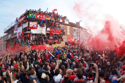 Liverpool fans welcome coach