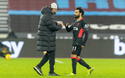 Liverpool's manager Jürgen Klopp (L) and Mohamed Salah after the FA Premier League match between West Ham United FC and Liverpool FC at the London Stadium
