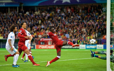 Liverpool's Sadio Mane scores the first goal to equalise the score at 1-1 during the UEFA Champions League Final match between Real Madrid CF and Liverpool FC at the NSC Olimpiyskiy