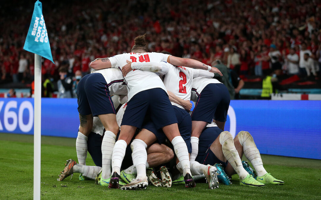 To discuss England, Liverpool FC's new away kit and pre-season starting Monday, Gareth Roberts hosts John Gibbons, Sian Bennett and Mike Kearney.