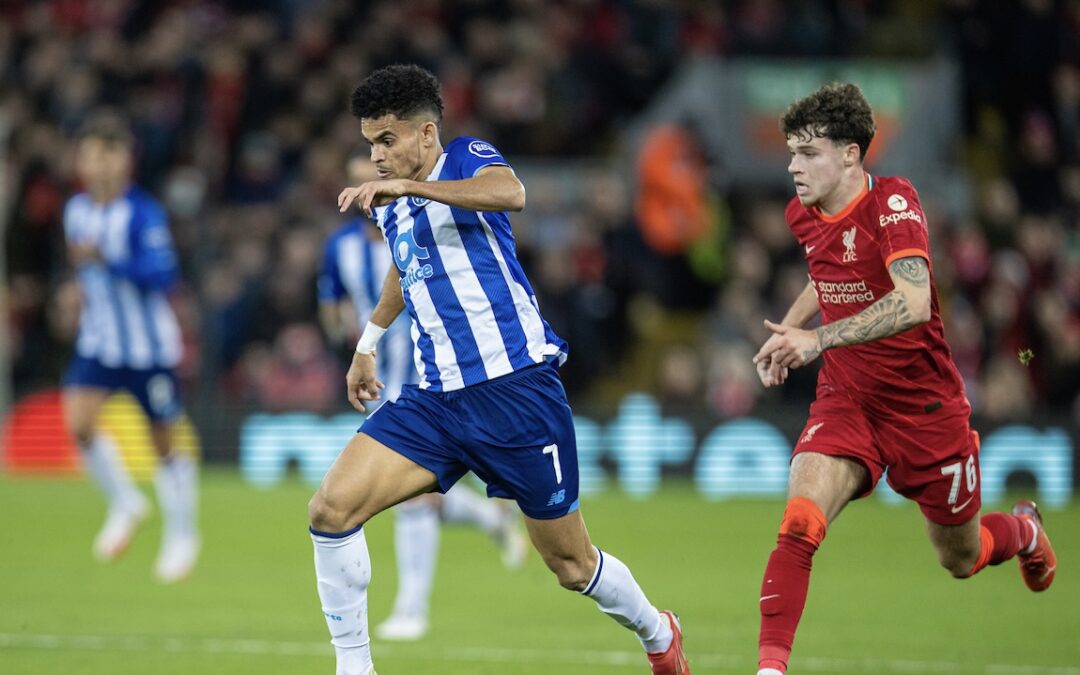 FC Porto's Luis Díaz (L) and Liverpool's Neco Williams during the UEFA Champions League Group B Matchday 5 game between Liverpool FC and FC Porto at Anfield