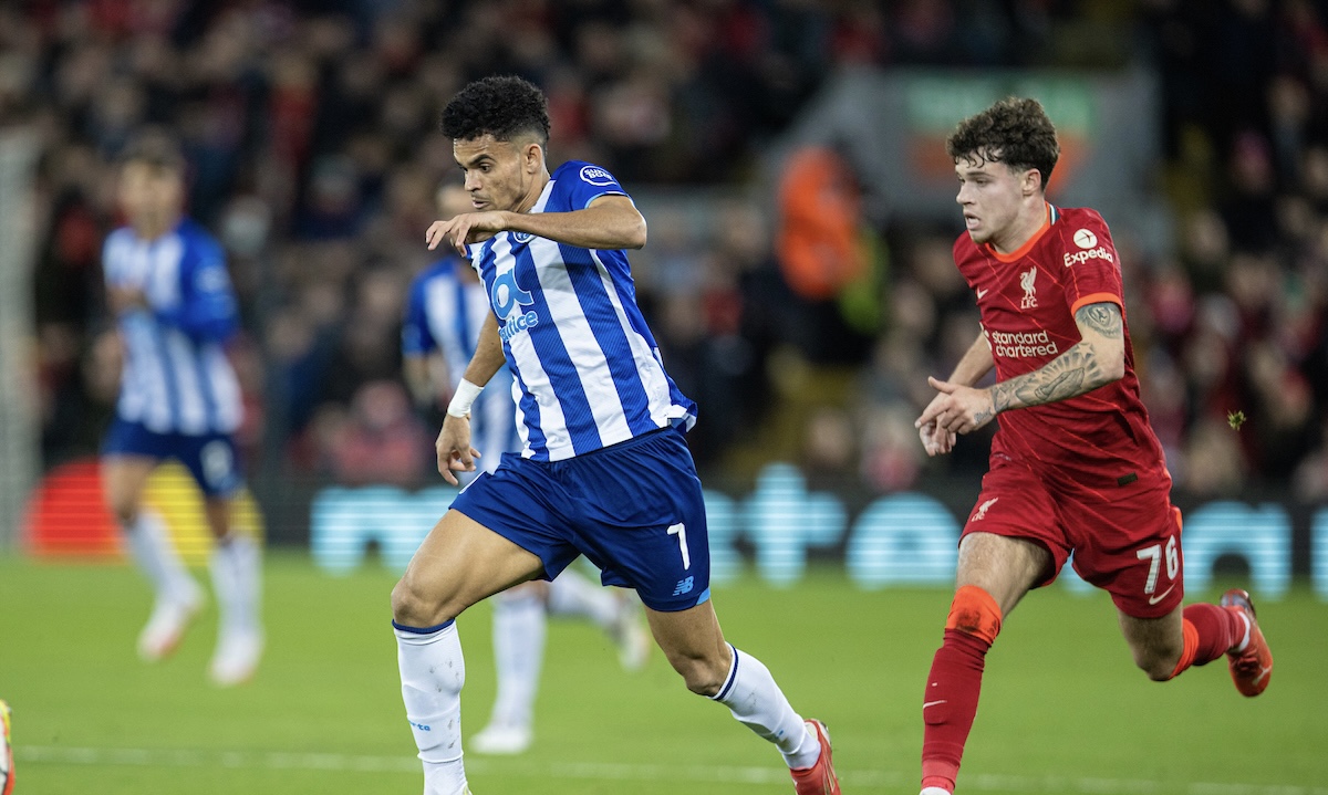 FC Porto's Luis Díaz (L) and Liverpool's Neco Williams during the UEFA Champions League Group B Matchday 5 game between Liverpool FC and FC Porto at Anfield