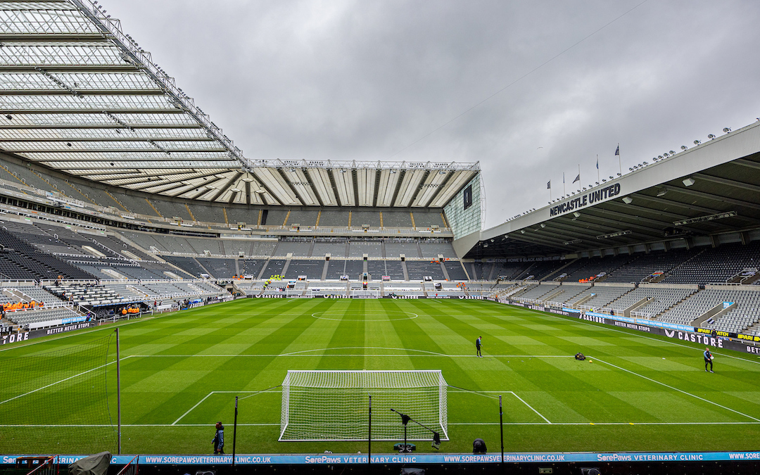 Newcastle United v Liverpool: Pre-Match Warmup