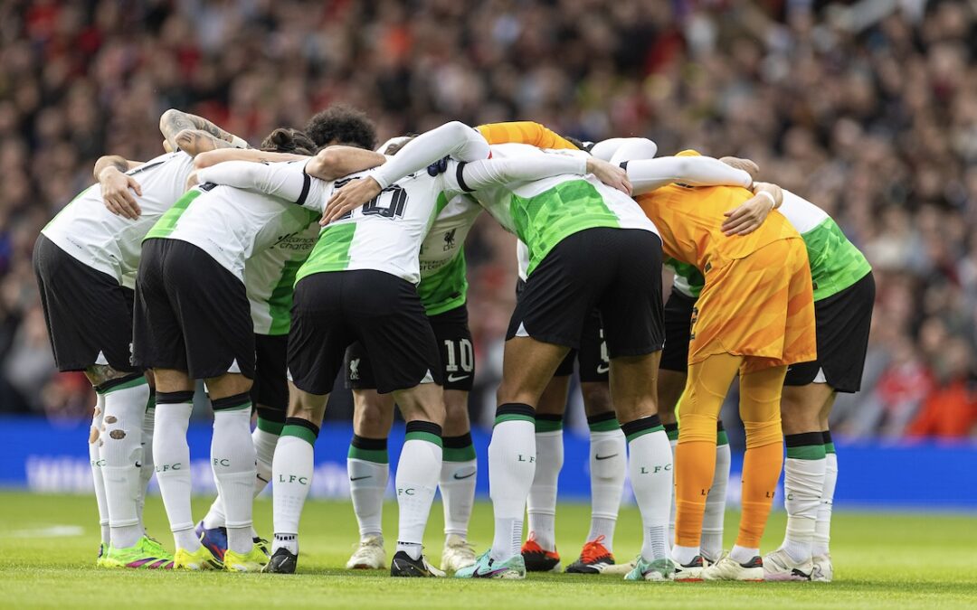 Manchester United v Liverpool: Pre-Match Warmup