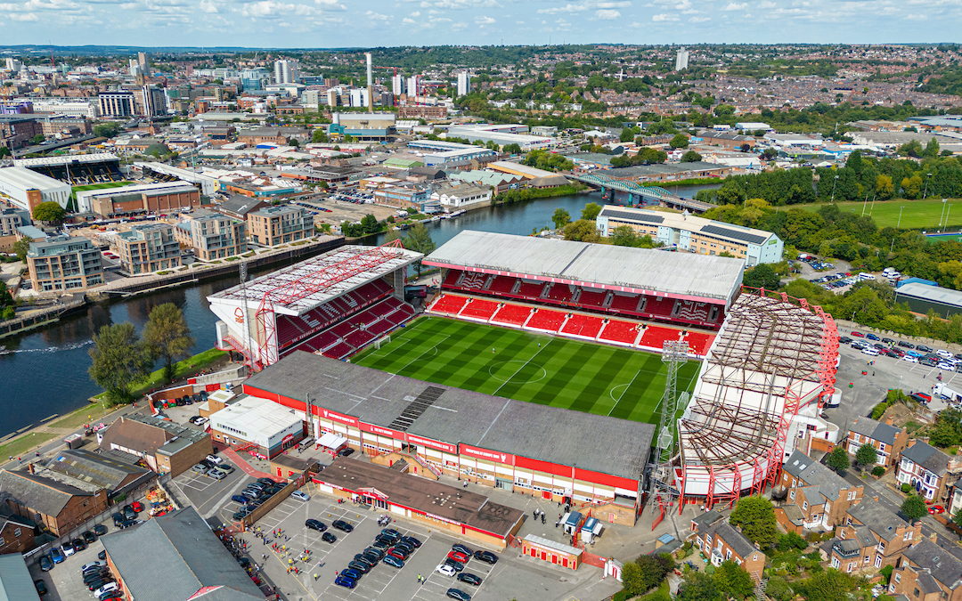 Nottingham Forest v Liverpool: Pre-Match Warmup