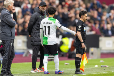The Anfield Wrap’s review podcast after West Ham 2 Liverpool 2 in the Premier League at the London Stadium, looking at the stats and tactics. Dan Morgan hosts Adam Melia and Sean Rogers...